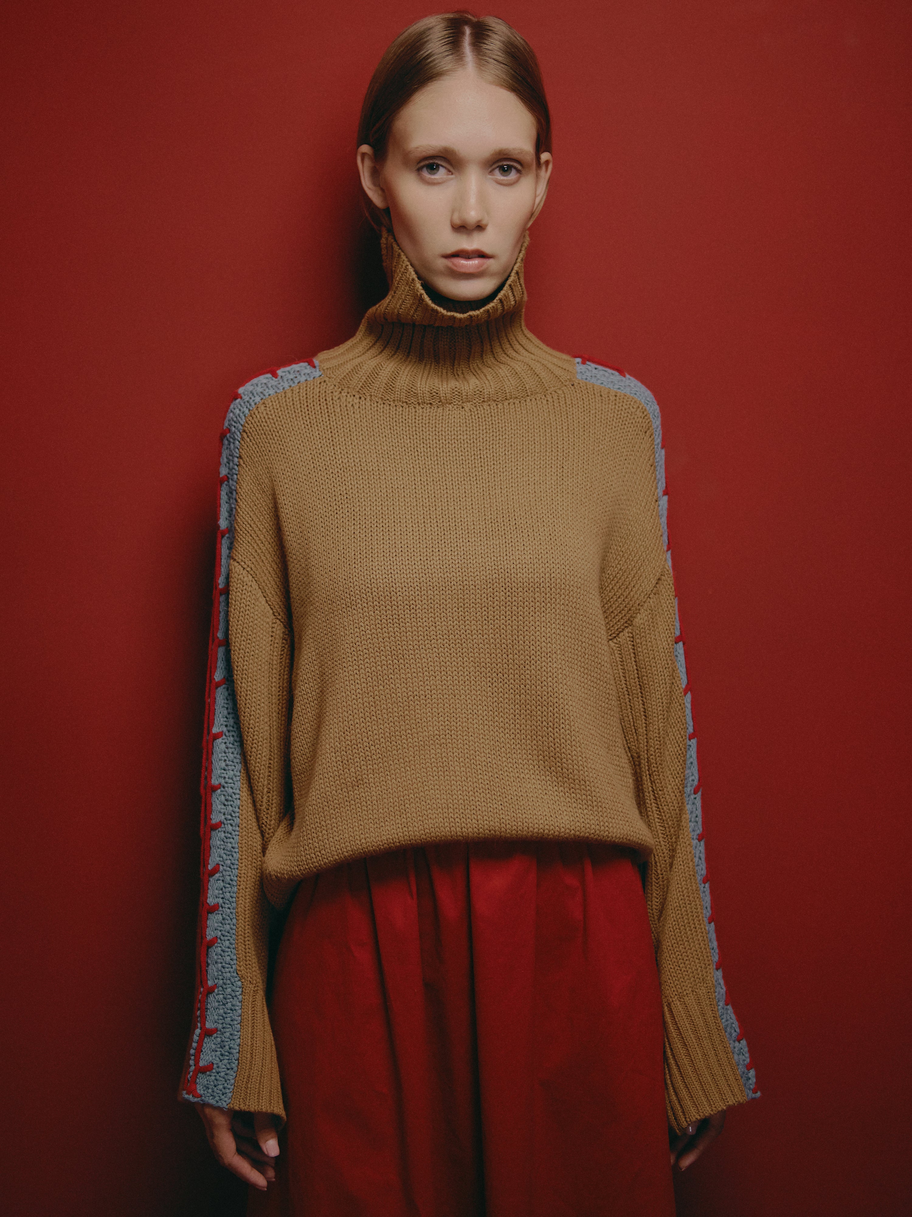 Niddo Sweater Camel