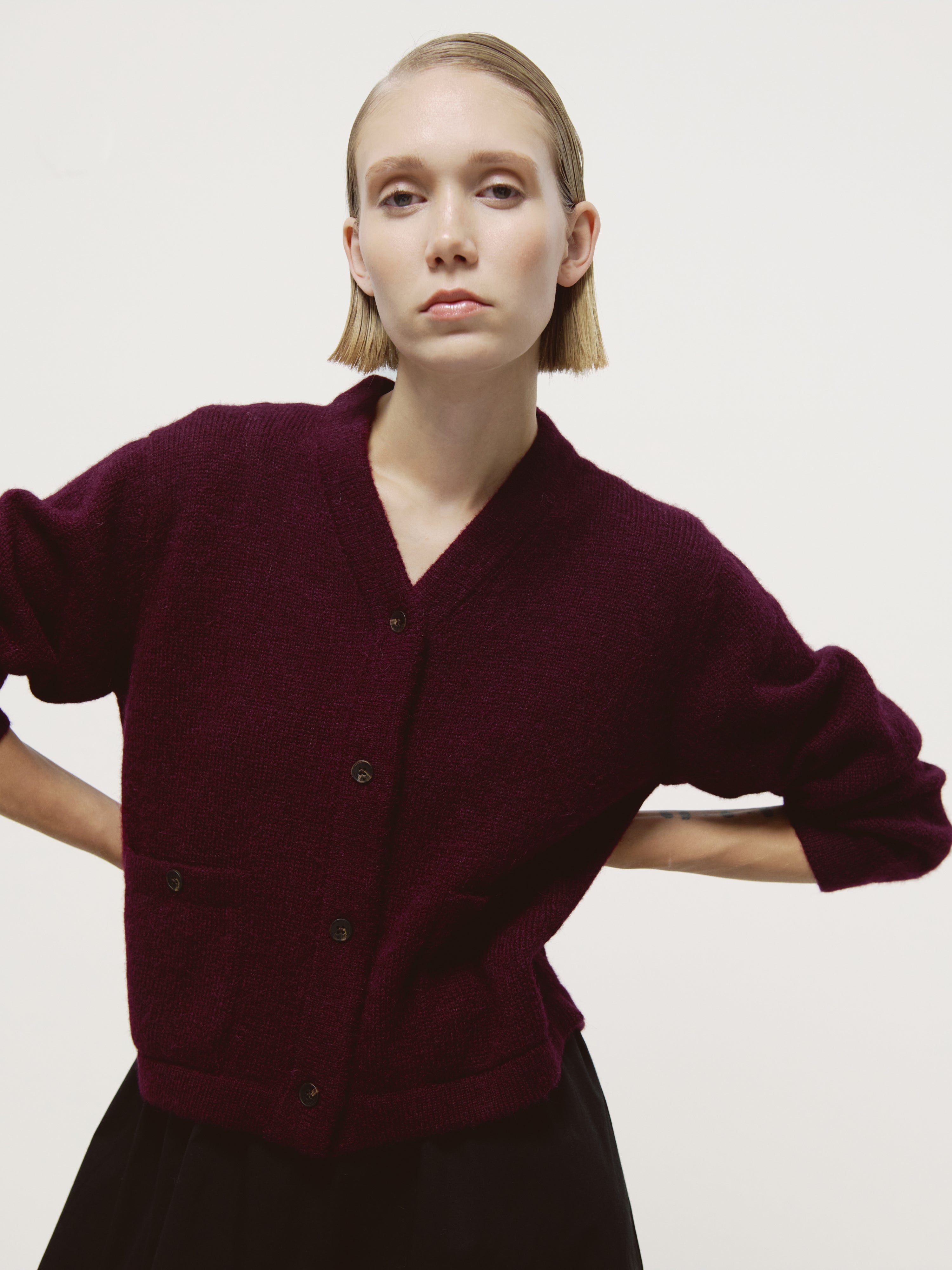 Nuna Cardigan Burgundy